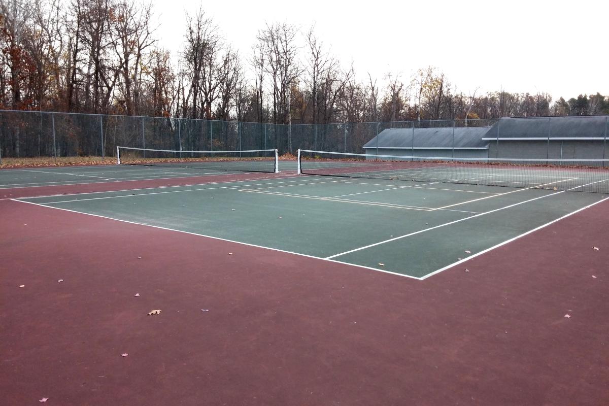 Town Complex Tennis Courts